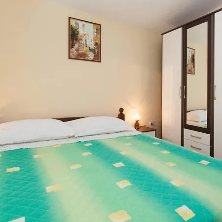 Zeljko Apartment Seget Vranjica